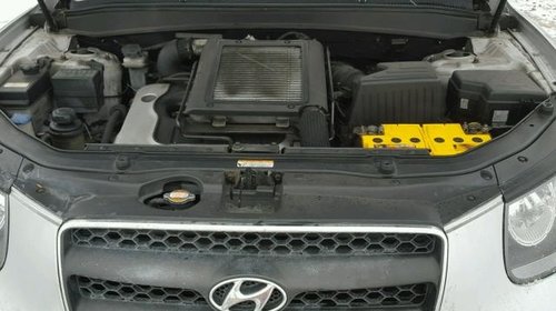 Dezmembrez Hyundai Santa Fe 2009 jeep 2.2
