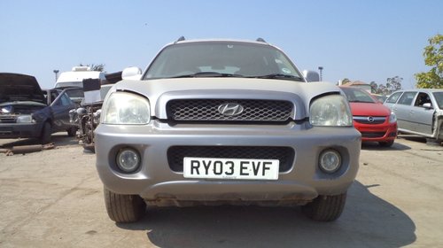 Dezmembrez Hyundai Santa Fe, an 2003, motor 2.4 benzina