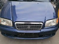 Dezmembrez Hyundai Trajet din 2004, 2.0 diesel. 4.871