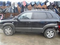 Dezmembrez Hyundai Tucson 2.0 16V benzina din 2005