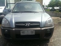 Dezmembrez Hyundai Tucson 2.0crdi 4X4 An.2005