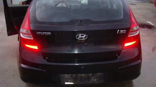 Dezmembrez HYUNDAY I30