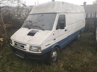 Dezmembrez Iveco Daily 2 2.5D (8140.67F)