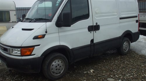 Dezmembrez iveco daily 2.3 jtd