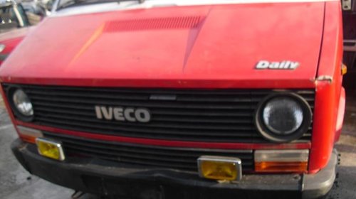 Dezmembrez Iveco Daily 30-8, an 1988-1990, 2500 diesel