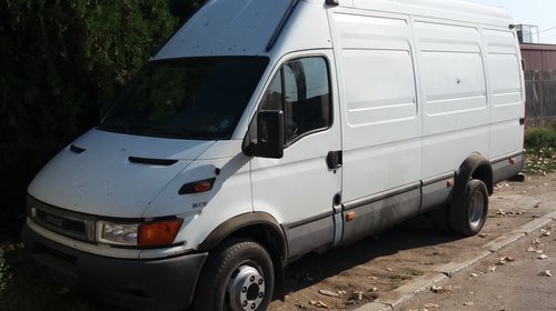 Dezmembrez IVECO DAILY 65C15, an fabr. 2004, 