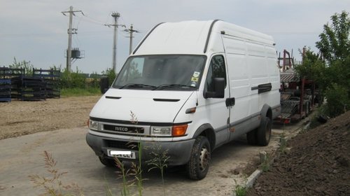 Dezmembrez Iveco Daily din 2004, 2.8D,