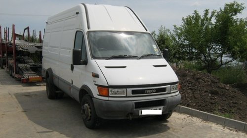 Dezmembrez Iveco Daily din 2004, 2.8D,