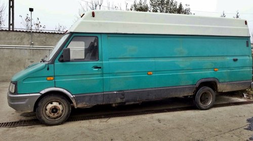 Dezmembrez Iveco Turbo Daily I 2.5 Diesel 1995