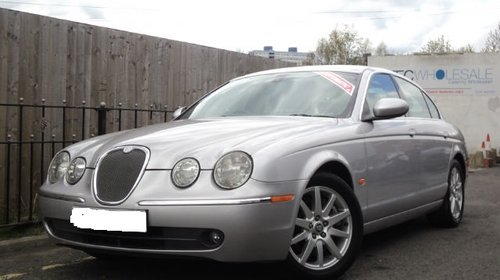 Dezmembrez Jaguar S-Type 2.5 benzina, 2004