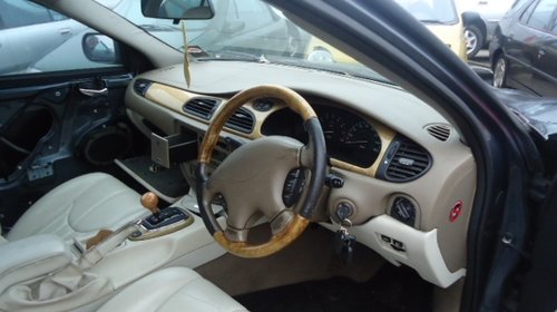 Dezmembrez Jaguar S-Type din 2002, 3.0 b