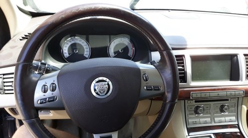 Dezmembrez Jaguar XF 2.7 2008