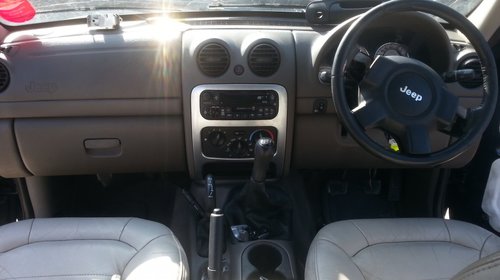 Dezmembrez Jeep Cherokee 4X4 an fabr.2005, 2.5D CRD