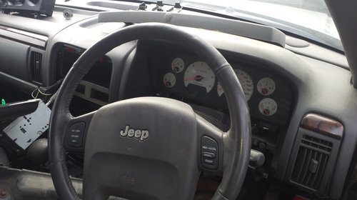 Dezmembrez Jeep Grand cherokee motor 2.7/3.1 