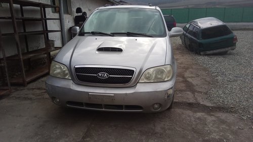 Dezmembrez Kia Carnival 2.9 CRDI 2005