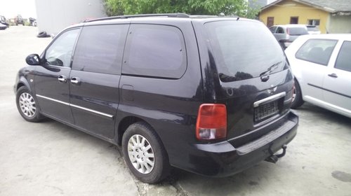 Dezmembrez Kia Carnival, an 2002