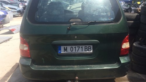 Dezmembrez kia carnival din 2001 motor 2.9 tdi