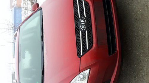 Dezmembrez Kia Ceed 2008 1.6 crdi