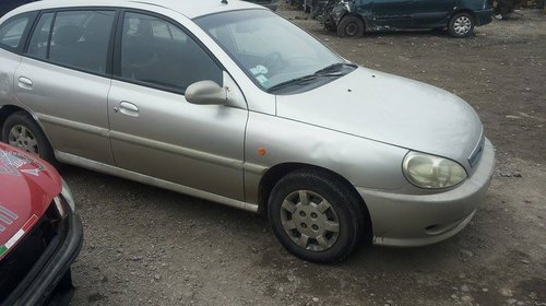 Dezmembrez Kia Rio motor 1.5 benzina 16v an 2002