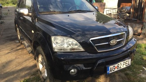 Dezmembrez Kia Sorento 2.5 crdi 2004