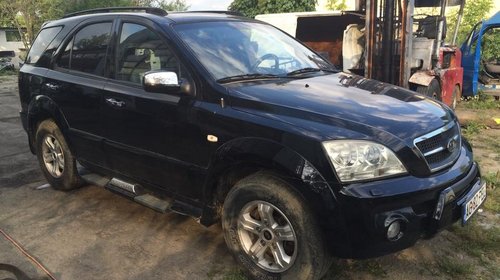 Dezmembrez Kia Sorento 2.5 crdi 2004