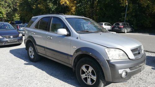 Dezmembrez Kia Sorento 2.5 CRDI, diesel,cutie manuala, an 2005