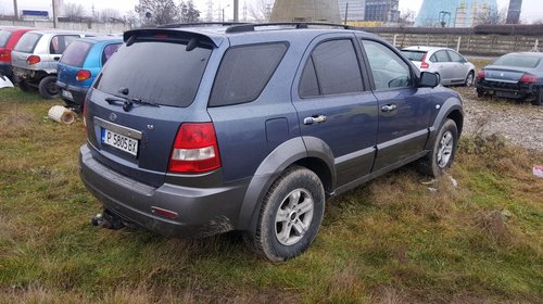 Dezmembrez Kia Sorento 2.5 diesel BACAU