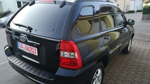 Dezmembrez Kia Sportage 2.0 CRDI din 2007