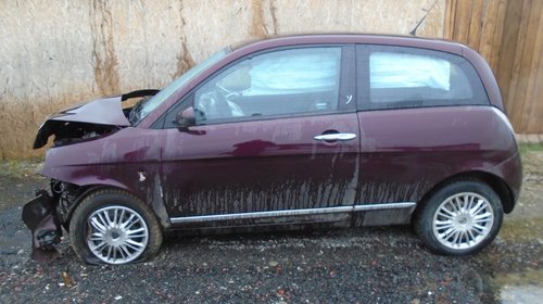 Dezmembrez Lancia Ypsilon din 2008