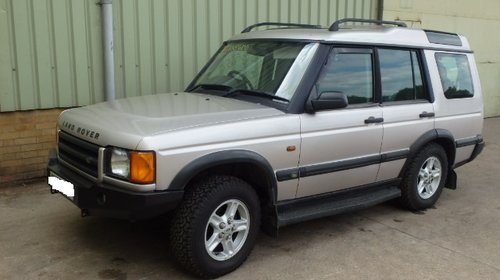 Dezmembrez Land Rover Discovery 2, an 2000, 2