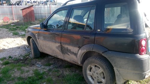 Dezmembrez Land Rover Freelander 4 Usi , 1.8 benzina, 2001