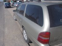 Dezmembrez masina ford mondeo 2,5 benzina din 1999