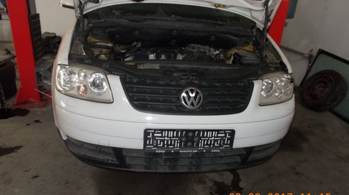 DEZMEMBREZ MASINA VW TOURAN DIN 2004,MOTORIZARE 1,9 DIESEL