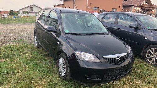 Dezmembrez Mazda 2 1,4 CD 50kw an 2004 143000km