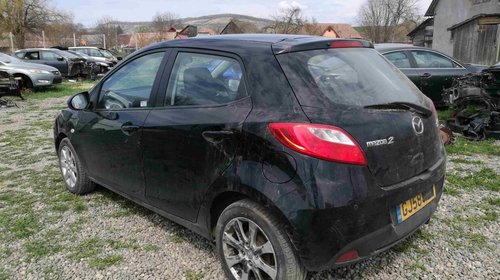 Dezmembrez Mazda 2 2008 hatchback 1.3