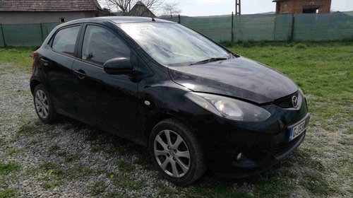 Dezmembrez Mazda 2 2008 hatchback 1.3