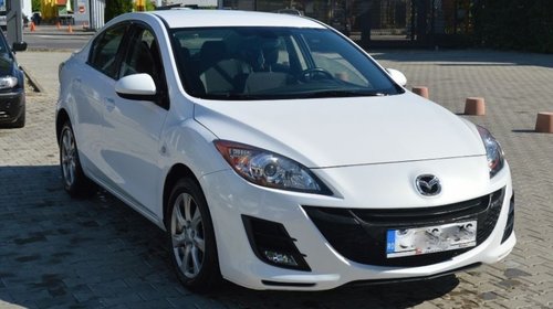 Dezmembrez Mazda 3 2.0i din 2011