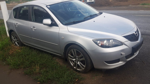 Dezmembrez Mazda 3 2006 hatchback 1,6