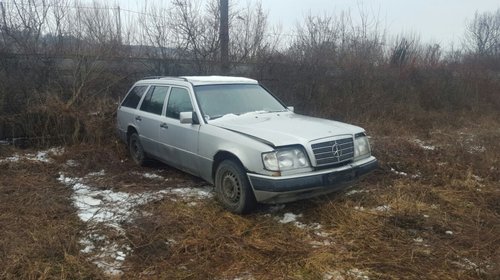 Dezmembrez Mercedes 124 an 1995 2.5 diesel