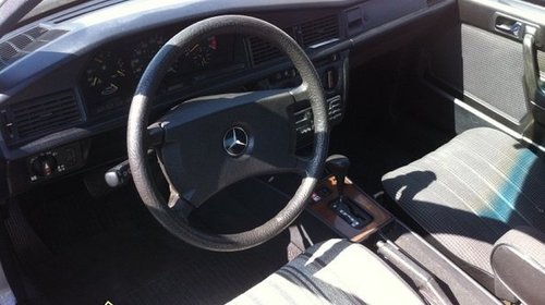Dezmembrez Mercedes 190 1.8i An 1990