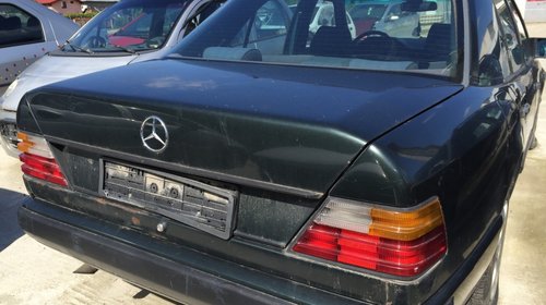 Dezmembrez Mercedes 230 E motorizare 2.2 benzina 97 Kw an 1987