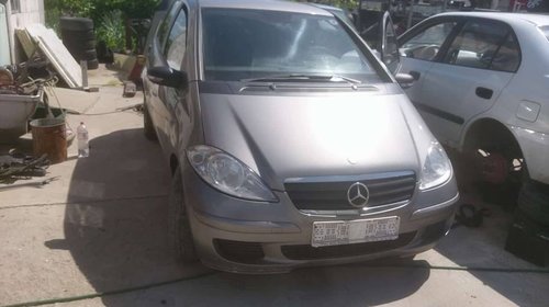 Dezmembrez Mercedes A 160 CDI 82 cp din 2006