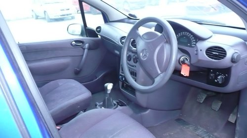 Dezmembrez mercedes a class 1.7 cdti din 2001