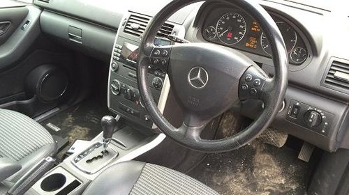 Dezmembrez Mercedes A180 CDI