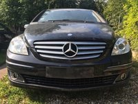 Dezmembrez Mercedes B class w245 2.0 cdi 2005