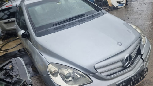 Dezmembrez Mercedes B-Class W245 2006 hatchback 2.0 cdi OM 640.940
