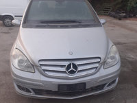 Dezmembrez Mercedes B200 2007 automat W245