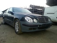 Dezmembrez Mercedes Benz 211 E220CDI , an fabr. 2003