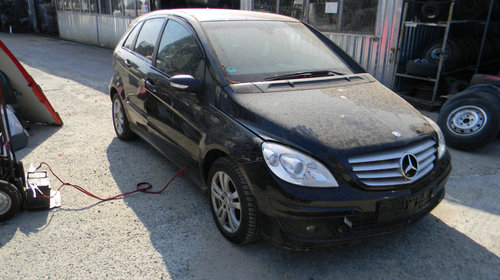 Dezmembrez Mercedes-Benz B-CLASS (W245) 2005 - 2011 B 180 CDI (245.207) OM 640.940 ( CP: 109, KW: 80, CCM: 1991 ) Motorina