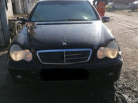 Dezmembrez Mercedes-Benz C-CLASS (W203) 2000 - 2007 C220  CDI (203.206) Motorina